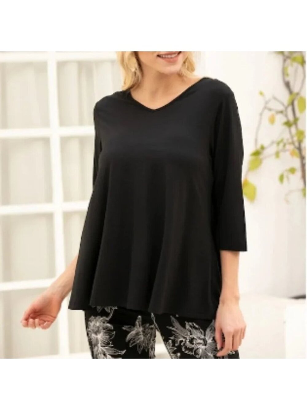 NEW Orange Fashion Village Black Bamboo V-neck Relaxed Top - S/M